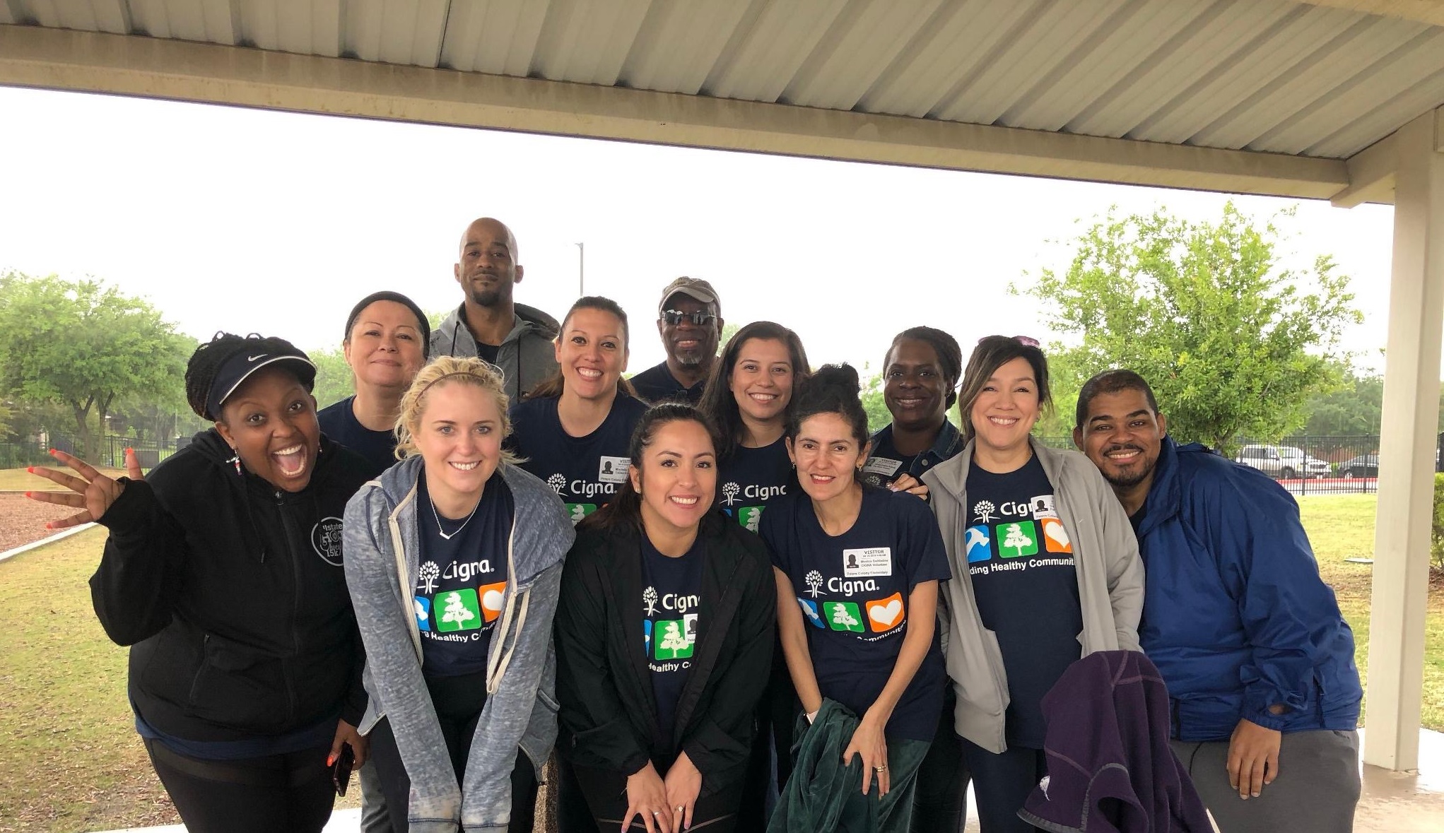 Cigna employees volunteering.